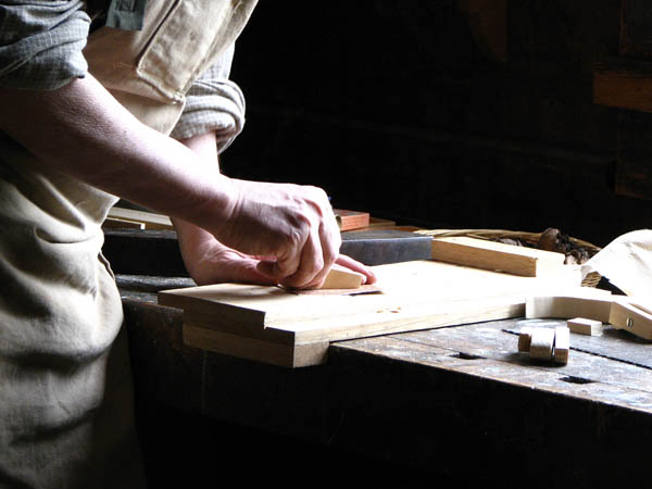 Nuestro equipo de profesionales cuenta  con muchos años de contrastada <strong>experiencia</strong> en el sector de la <strong>carpintería de madera en Coves de Vinromà (les)</strong>.